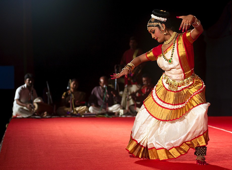 Tmt. Rashmi Menon (Mohiniattam) (Mamallapuram Dance Festival 2012 - Kathak, Odissi i Mohiniattam)